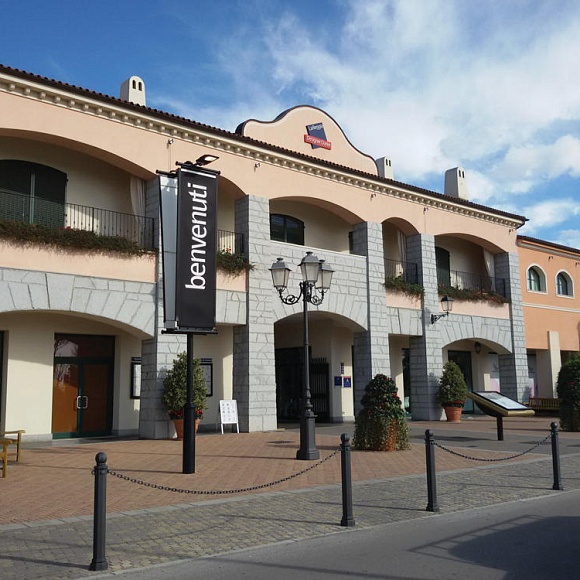 Mcarturglen Outlet - La Reggia 